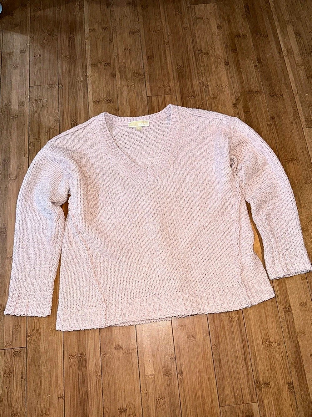 Michael Kors V-Neck Sweater in Pink Size Small Like New